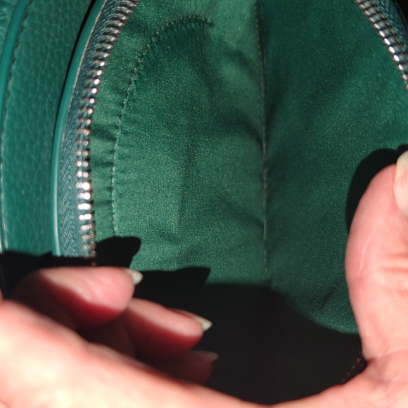 Green vegan leather Madden Girl crossbody purse - Picture 9 of 13